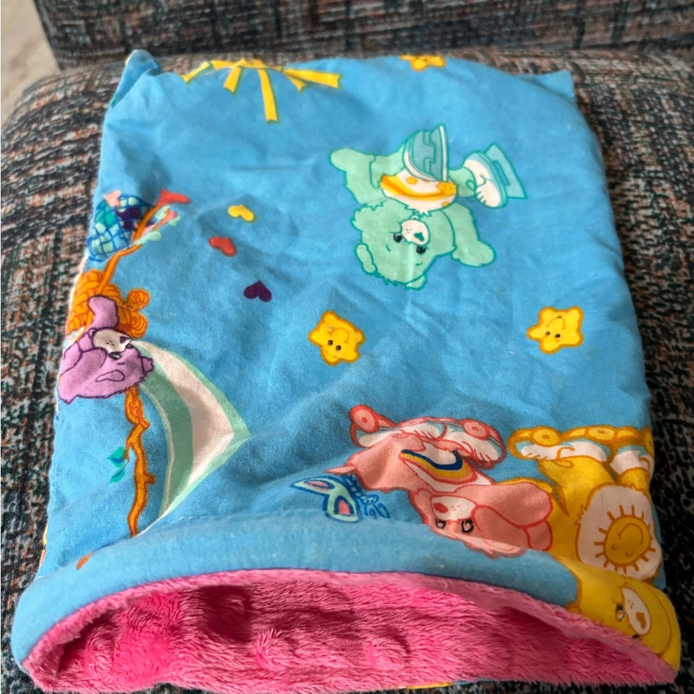 Small custom made small pet cuddle sac